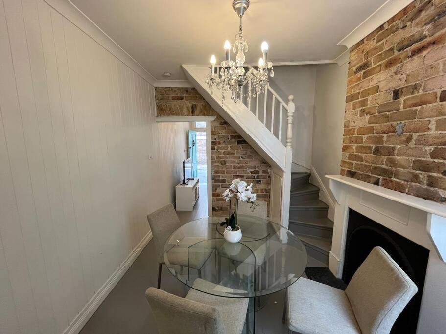 Stunning Townhouse's Apartment